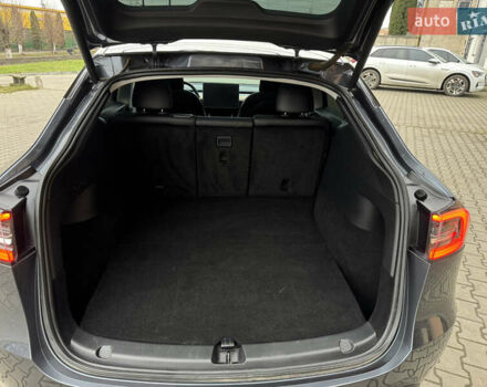 Серый Тесла Model Y, объемом двигателя 0 л и пробегом 170 тыс. км за 19500 $, фото 33 на Automoto.ua