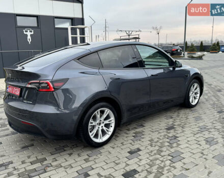 Серый Тесла Model Y, объемом двигателя 0 л и пробегом 128 тыс. км за 20300 $, фото 4 на Automoto.ua