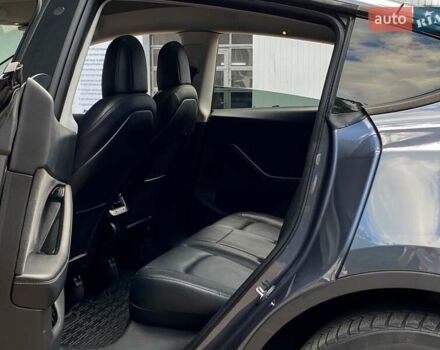 Серый Тесла Model Y, объемом двигателя 0 л и пробегом 123 тыс. км за 23999 $, фото 14 на Automoto.ua