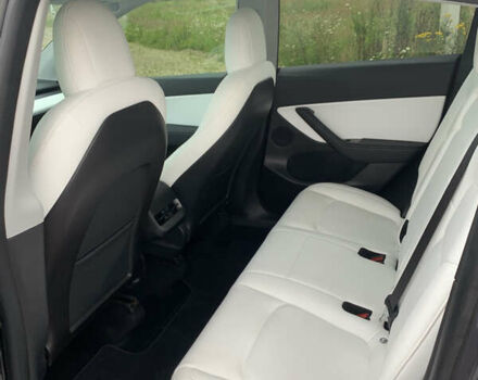 Сірий Тесла Model Y, об'ємом двигуна 0 л та пробігом 170 тис. км за 22900 $, фото 27 на Automoto.ua
