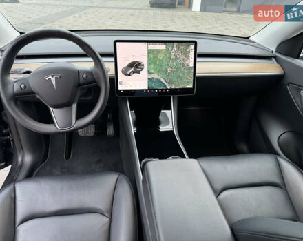 Серый Тесла Model Y, объемом двигателя 0 л и пробегом 128 тыс. км за 20300 $, фото 7 на Automoto.ua