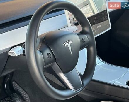 Серый Тесла Model Y, объемом двигателя 0 л и пробегом 81 тыс. км за 22099 $, фото 26 на Automoto.ua