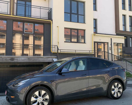 Серый Тесла Model Y, объемом двигателя 0 л и пробегом 136 тыс. км за 23000 $, фото 14 на Automoto.ua