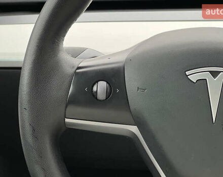 Сірий Тесла Model Y, об'ємом двигуна 0 л та пробігом 76 тис. км за 26850 $, фото 11 на Automoto.ua