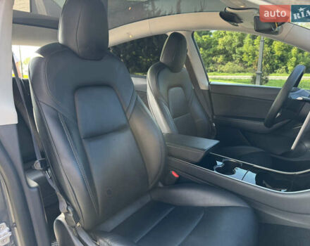 Серый Тесла Model Y, объемом двигателя 0 л и пробегом 104 тыс. км за 22500 $, фото 30 на Automoto.ua