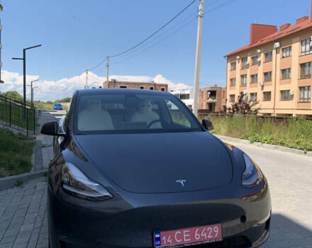 Серый Тесла Model Y, объемом двигателя 0 л и пробегом 136 тыс. км за 23000 $, фото 1 на Automoto.ua