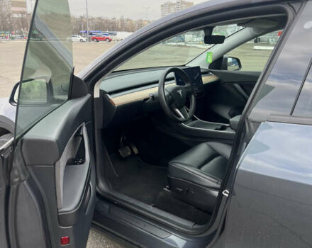 Серый Тесла Model Y, объемом двигателя 0 л и пробегом 99 тыс. км за 22300 $, фото 8 на Automoto.ua
