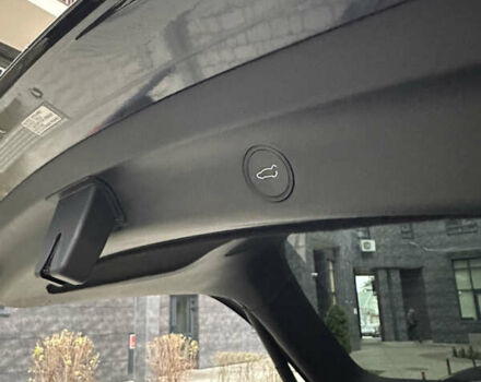 Сірий Тесла Model Y, об'ємом двигуна 0 л та пробігом 113 тис. км за 25800 $, фото 31 на Automoto.ua