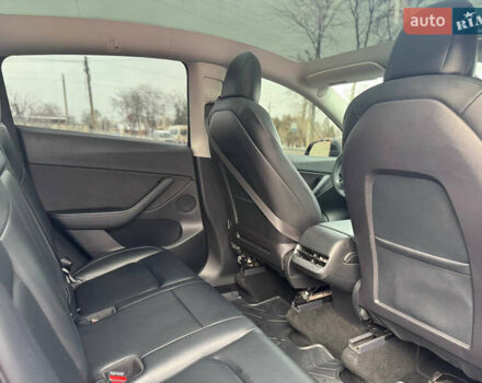 Сірий Тесла Model Y, об'ємом двигуна 0 л та пробігом 71 тис. км за 25500 $, фото 7 на Automoto.ua