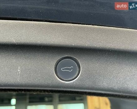 Серый Тесла Model Y, объемом двигателя 0 л и пробегом 81 тыс. км за 22099 $, фото 41 на Automoto.ua