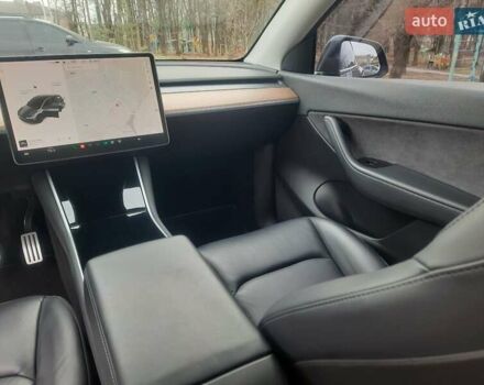 Серый Тесла Model Y, объемом двигателя 0 л и пробегом 48 тыс. км за 24900 $, фото 35 на Automoto.ua