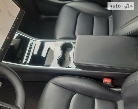 Сірий Тесла Model Y, об'ємом двигуна 0 л та пробігом 48 тис. км за 33500 $, фото 29 на Automoto.ua