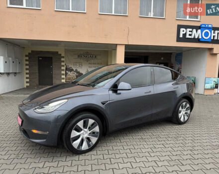 Серый Тесла Model Y, объемом двигателя 0 л и пробегом 170 тыс. км за 19500 $, фото 2 на Automoto.ua