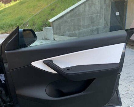 Серый Тесла Model Y, объемом двигателя 0 л и пробегом 136 тыс. км за 23000 $, фото 53 на Automoto.ua