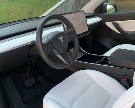 Серый Тесла Model Y, объемом двигателя 0 л и пробегом 136 тыс. км за 23000 $, фото 48 на Automoto.ua