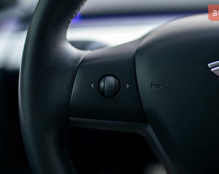 Сірий Тесла Model Y, об'ємом двигуна 0 л та пробігом 75 тис. км за 26499 $, фото 55 на Automoto.ua