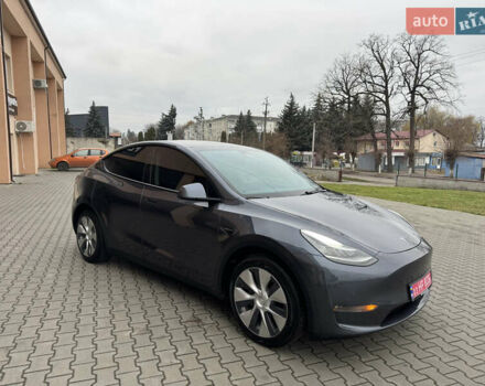 Серый Тесла Model Y, объемом двигателя 0 л и пробегом 170 тыс. км за 19500 $, фото 6 на Automoto.ua