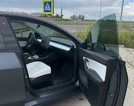 Сірий Тесла Model Y, об'ємом двигуна 0 л та пробігом 170 тис. км за 22900 $, фото 32 на Automoto.ua