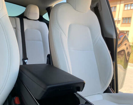 Серый Тесла Model Y, объемом двигателя 0 л и пробегом 136 тыс. км за 23000 $, фото 56 на Automoto.ua