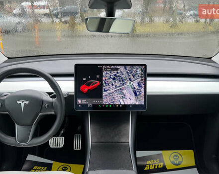 Сірий Тесла Model Y, об'ємом двигуна 0 л та пробігом 76 тис. км за 26850 $, фото 14 на Automoto.ua