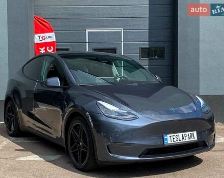 Серый Тесла Model Y, объемом двигателя 0 л и пробегом 123 тыс. км за 23999 $, фото 11 на Automoto.ua