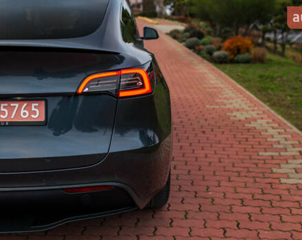 Сірий Тесла Model Y, об'ємом двигуна 0 л та пробігом 75 тис. км за 26499 $, фото 11 на Automoto.ua