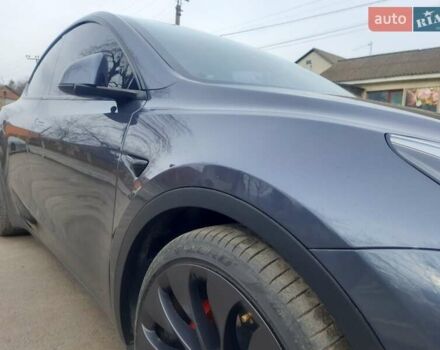 Серый Тесла Model Y, объемом двигателя 0 л и пробегом 48 тыс. км за 24900 $, фото 3 на Automoto.ua