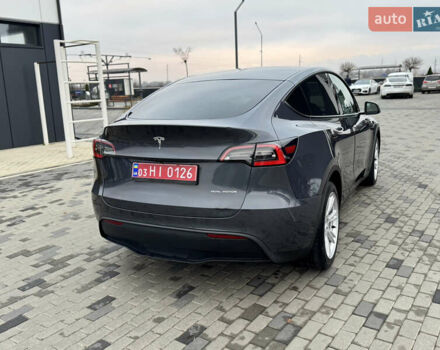 Серый Тесла Model Y, объемом двигателя 0 л и пробегом 128 тыс. км за 20300 $, фото 5 на Automoto.ua