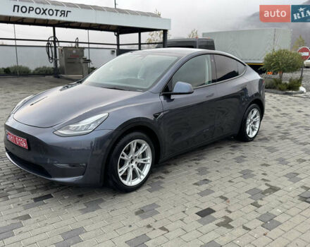 Серый Тесла Model Y, объемом двигателя 0 л и пробегом 128 тыс. км за 20300 $, фото 1 на Automoto.ua