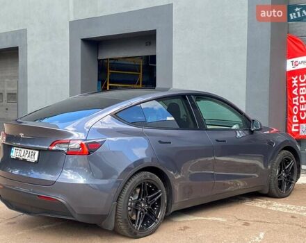 Серый Тесла Model Y, объемом двигателя 0 л и пробегом 123 тыс. км за 23999 $, фото 9 на Automoto.ua