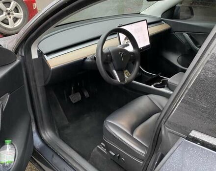 Серый Тесла Model Y, объемом двигателя 0 л и пробегом 98 тыс. км за 21600 $, фото 5 на Automoto.ua