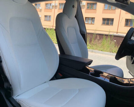 Серый Тесла Model Y, объемом двигателя 0 л и пробегом 136 тыс. км за 23000 $, фото 54 на Automoto.ua