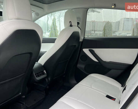 Сірий Тесла Model Y, об'ємом двигуна 0 л та пробігом 76 тис. км за 26850 $, фото 20 на Automoto.ua