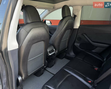Серый Тесла Model Y, объемом двигателя 0 л и пробегом 104 тыс. км за 22500 $, фото 29 на Automoto.ua