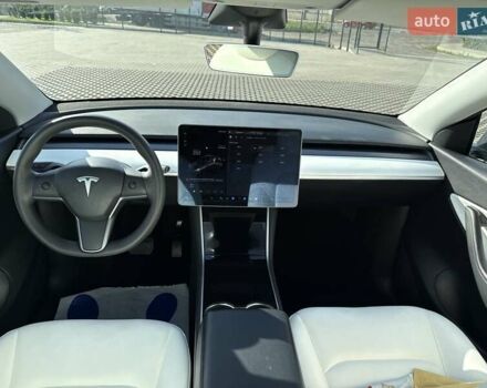 Серый Тесла Model Y, объемом двигателя 0 л и пробегом 143 тыс. км за 20500 $, фото 31 на Automoto.ua