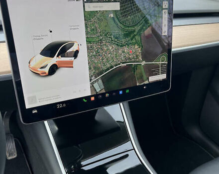 Серый Тесла Model Y, объемом двигателя 0 л и пробегом 75 тыс. км за 18500 $, фото 5 на Automoto.ua