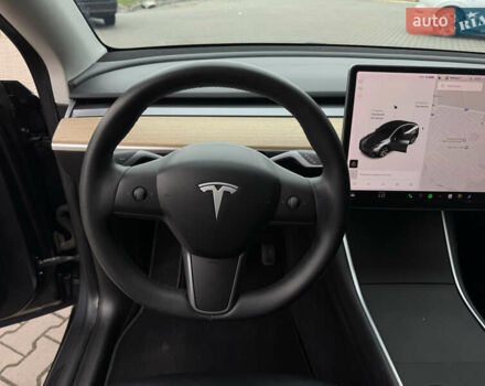 Серый Тесла Model Y, объемом двигателя 0 л и пробегом 170 тыс. км за 19500 $, фото 20 на Automoto.ua