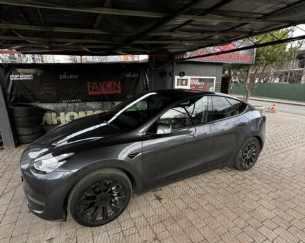 Серый Тесла Model Y, объемом двигателя 0 л и пробегом 94 тыс. км за 23000 $, фото 3 на Automoto.ua