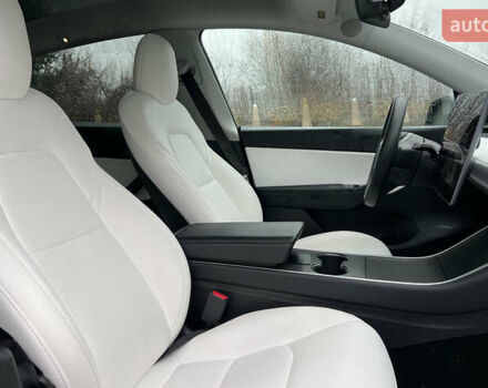 Сірий Тесла Model Y, об'ємом двигуна 0 л та пробігом 76 тис. км за 26850 $, фото 18 на Automoto.ua