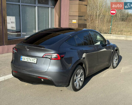 Серый Тесла Model Y, объемом двигателя 0 л и пробегом 59 тыс. км за 22300 $, фото 5 на Automoto.ua