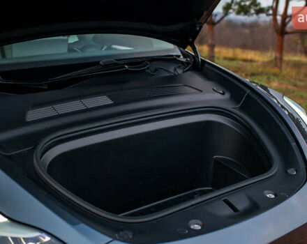 Сірий Тесла Model Y, об'ємом двигуна 0 л та пробігом 75 тис. км за 26499 $, фото 16 на Automoto.ua