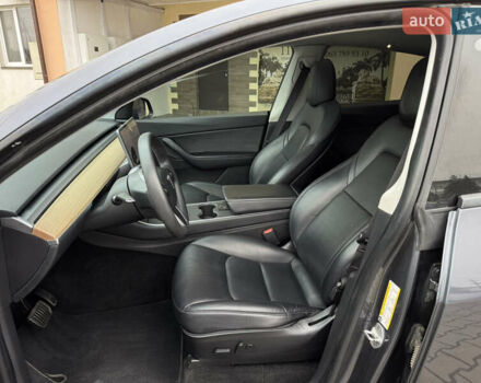 Серый Тесла Model Y, объемом двигателя 0 л и пробегом 170 тыс. км за 19500 $, фото 18 на Automoto.ua