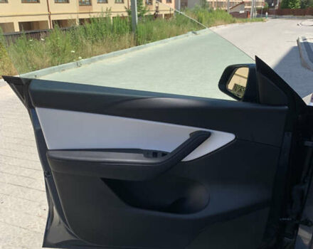 Серый Тесла Model Y, объемом двигателя 0 л и пробегом 136 тыс. км за 23000 $, фото 42 на Automoto.ua