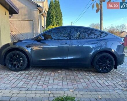 Тесла Model Y 2020 в Яворове на Automoto.ua Серый Тесла Model Y, объемом двигателя 0 л и пробегом 121 тыс. км за 22500 $, фото 2 на Automoto.ua