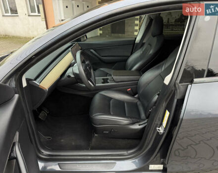 Серый Тесла Model Y, объемом двигателя 0 л и пробегом 170 тыс. км за 19500 $, фото 17 на Automoto.ua