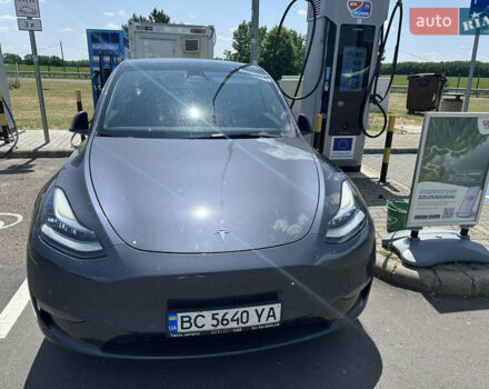 Серый Тесла Model Y, объемом двигателя 0 л и пробегом 49 тыс. км за 30700 $, фото 3 на Automoto.ua