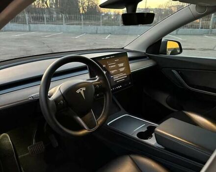 Серый Тесла Model Y, объемом двигателя 0 л и пробегом 51 тыс. км за 23500 $, фото 10 на Automoto.ua