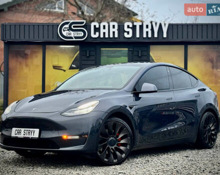 Серый Тесла Model Y, объемом двигателя 0 л и пробегом 107 тыс. км за 23999 $, фото 1 на Automoto.ua