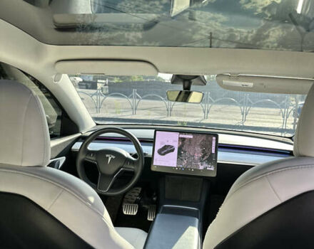 Серый Тесла Model Y, объемом двигателя 0 л и пробегом 58 тыс. км за 29999 $, фото 9 на Automoto.ua