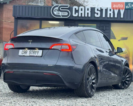 Серый Тесла Model Y, объемом двигателя 0 л и пробегом 107 тыс. км за 23999 $, фото 19 на Automoto.ua